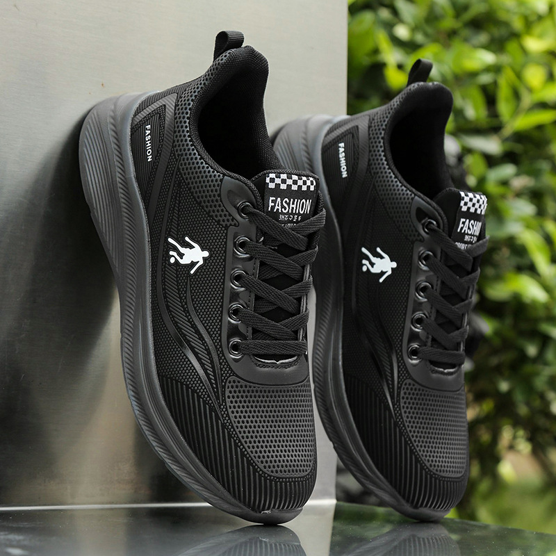 Otoño e invierno para hombres nuevos zapatos para hombres zapatos de trabajo negros casuales zapatos para correr zapatos deportivos de cuero comercio exterior transfronterizo