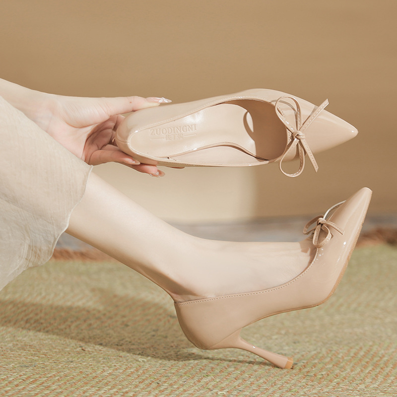 316-213新款仙女风蝴蝶结高跟鞋百搭法式淑女漆皮大码加肥单鞋女