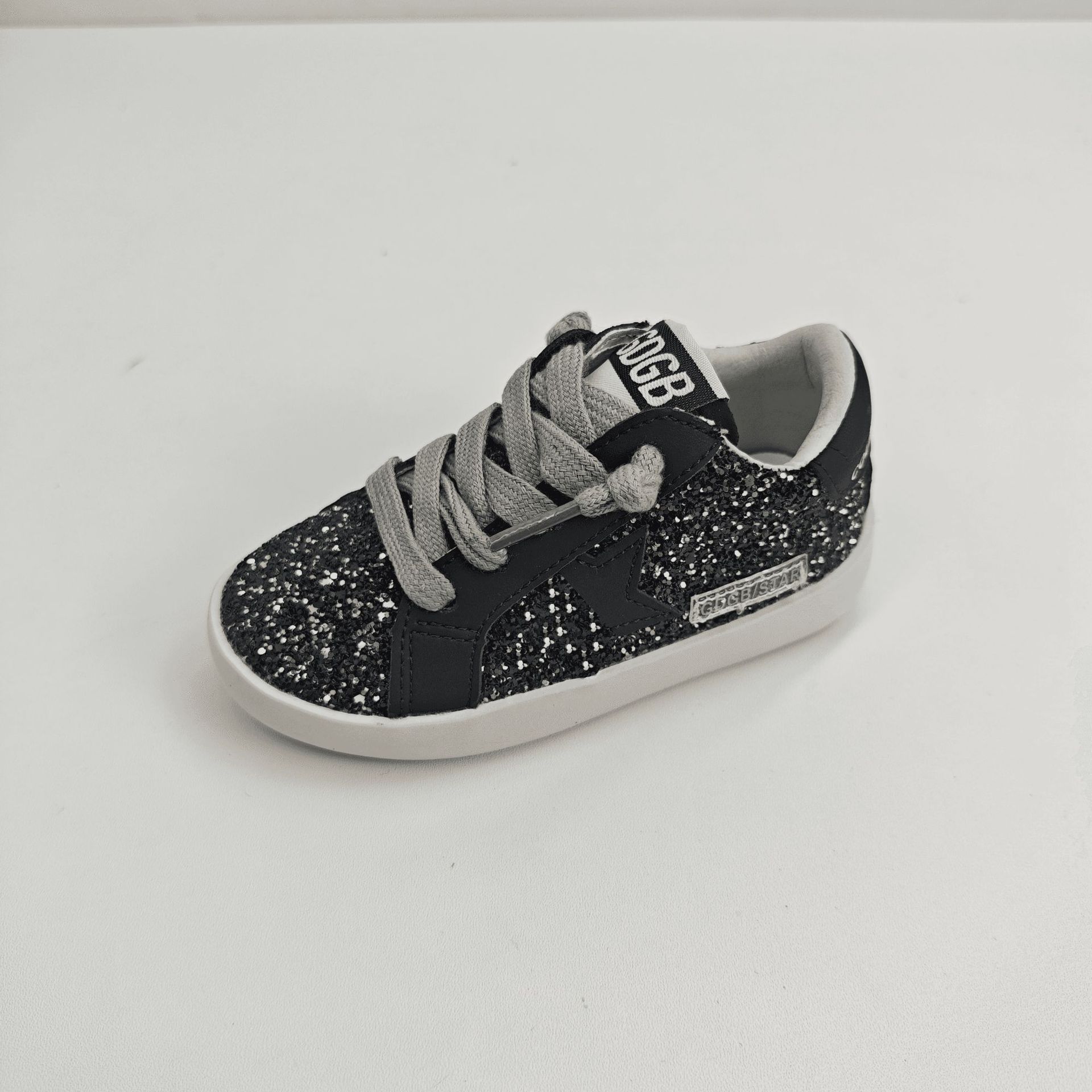 1089 primavera nuevas zapatillas de deporte estrella para niños moda coreana zapatos casuales para niñas suela blanda zapatos sucios sucios sucios