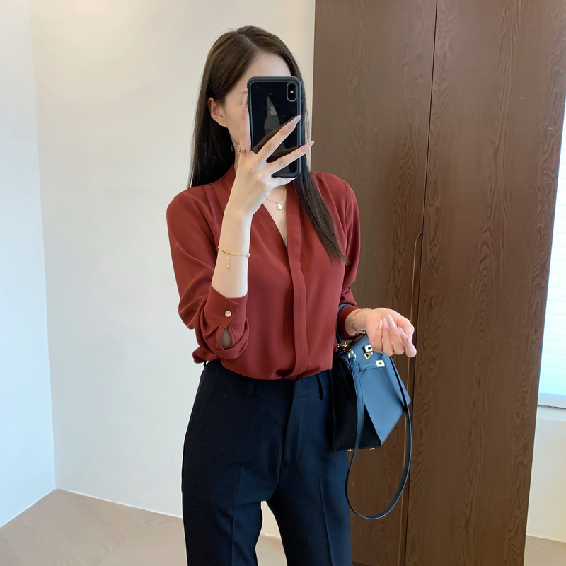 Km96 Early Autumn New French Style Drape Silky V Neck Dark Placket Shoulder Heavy Industry Pleated Long Sleeve Shirt