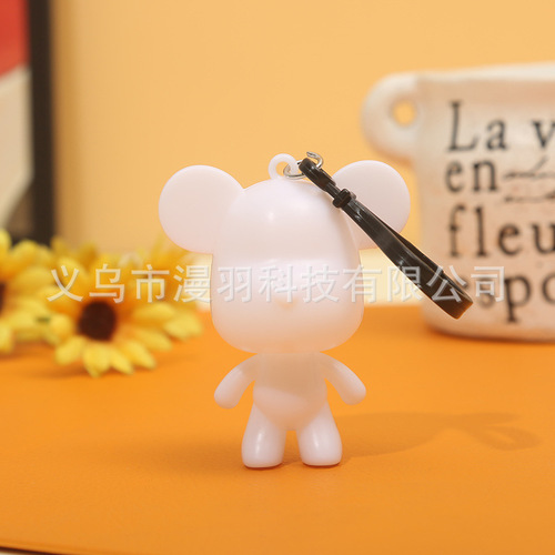 Fluid violent bear handmade diy keychain fluid bear keychain white embryo manufacturer wholesale night market stall hot sale