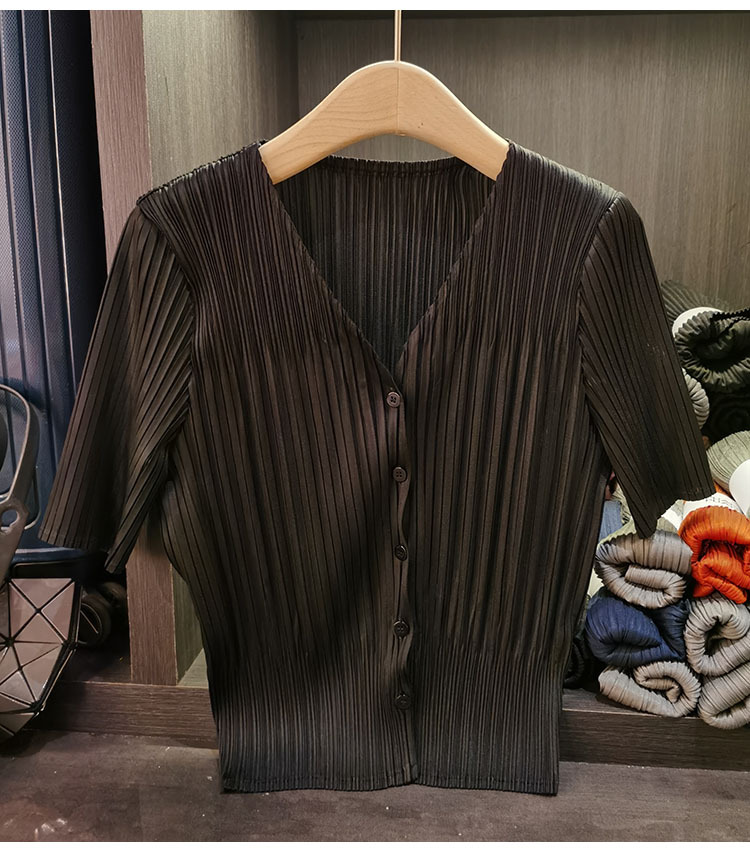 Áo cardigan cổ chữ V tay ngắn nữ phối nút đơn chất liệu mỏng mùa xuân hè — Màu xanh lục nhạt, Màu đen, Màu tím nhạt, Màu hồng chi tiết 16