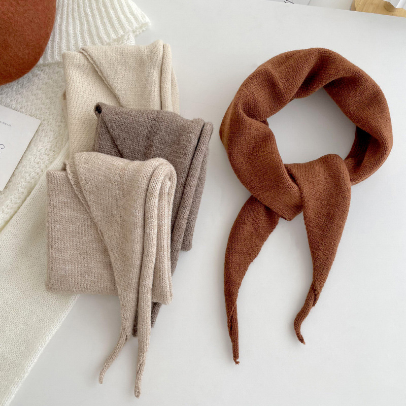 New knitted triangular scarf for women, Korean style, versatile, warm, solid color, suitable for office wear, can be used as a shawl, outer scarf, or neck warmer