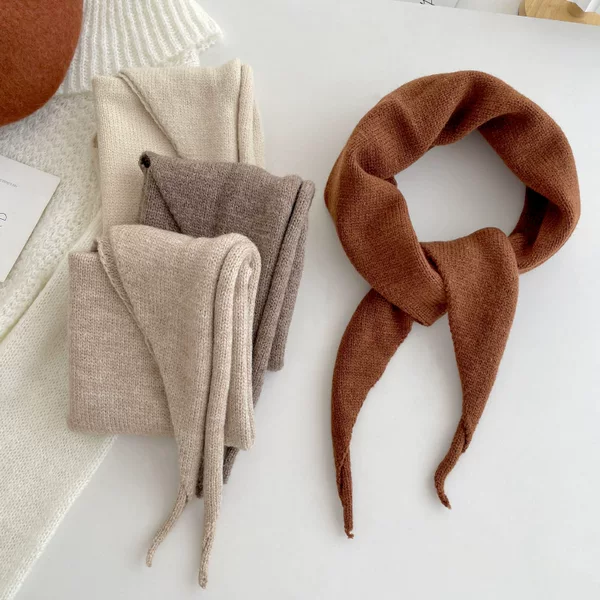New knitted triangular scarf for women, Korean style, versatile, warm, solid color, suitable for office wear, can be used as a shawl, outer scarf, or neck warmer