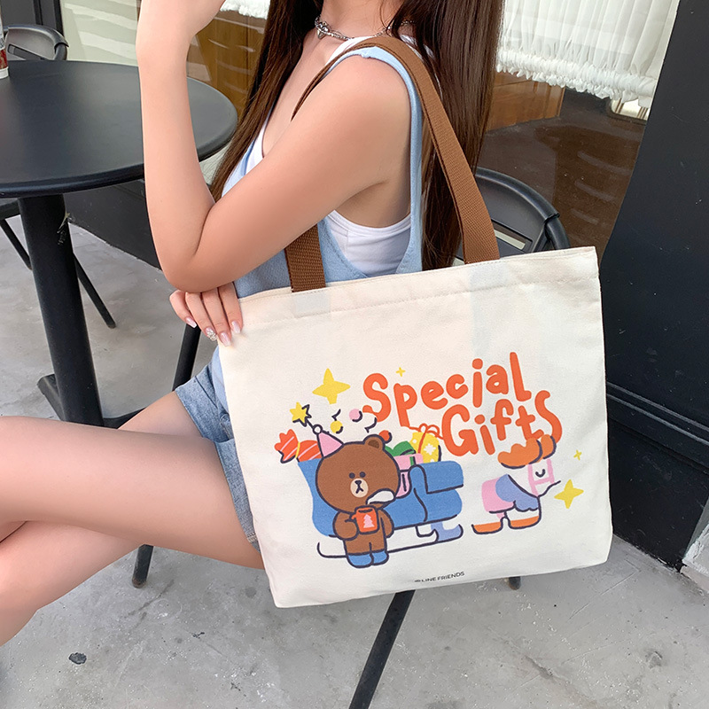 Genuine cartoon capacious one-shoulder bag