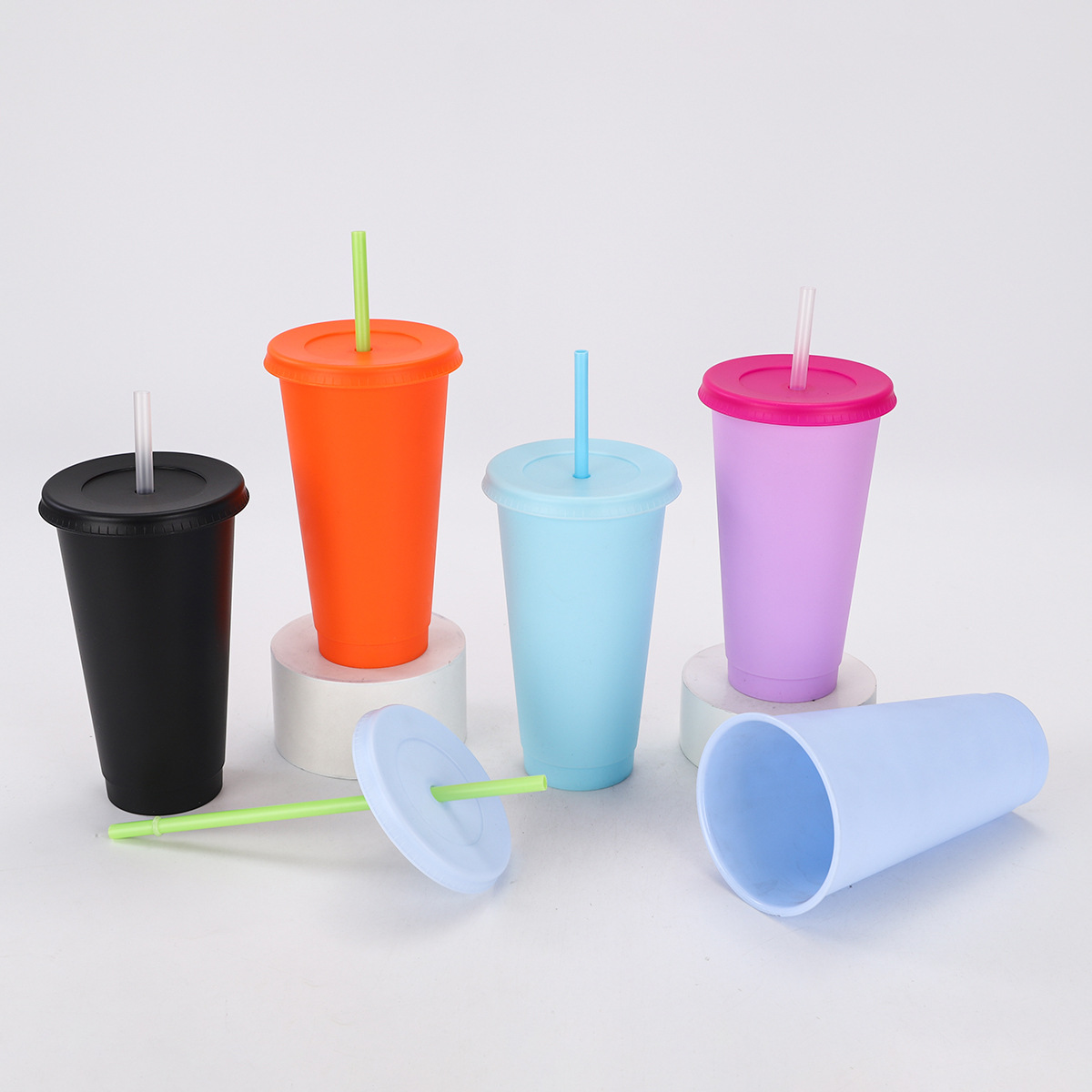 Transfronterizos de suministro directo de color sólido color PP material taza de bebida directa alta capacidad de 24oz taza de paja de plástico