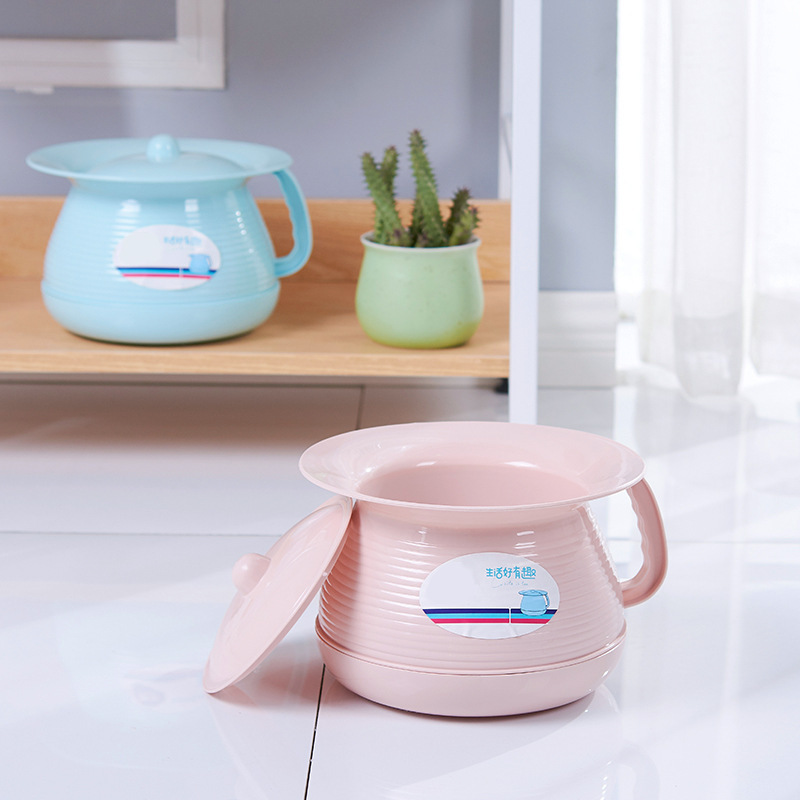 老人の痰盆のプラスチックは子供の便器を厚くします。|undefined