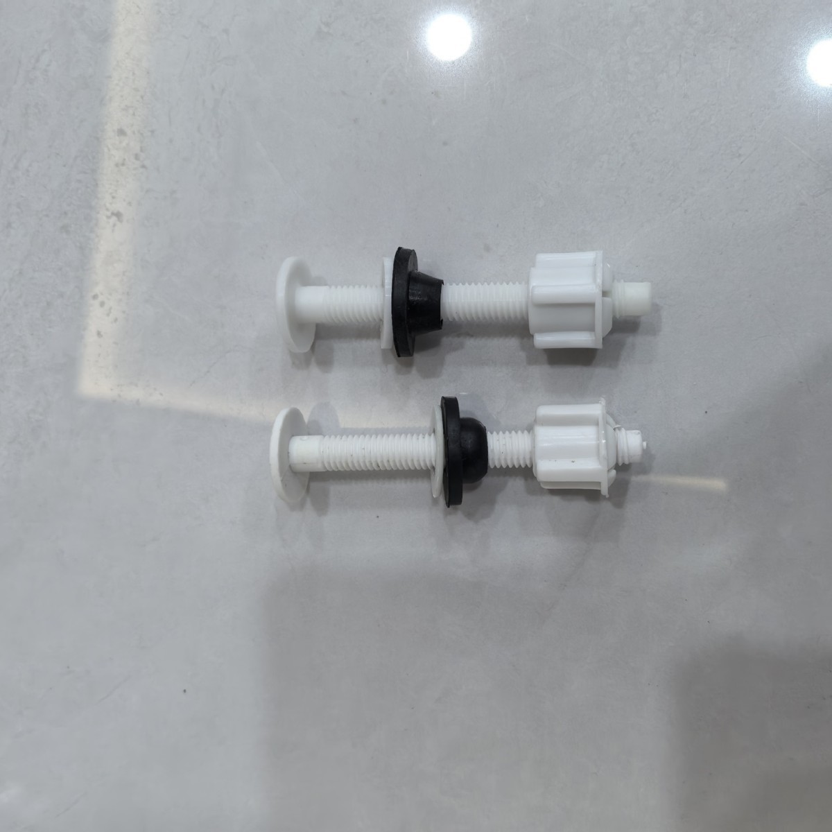 Tornillos de Fijación de Plástico para Inodoro