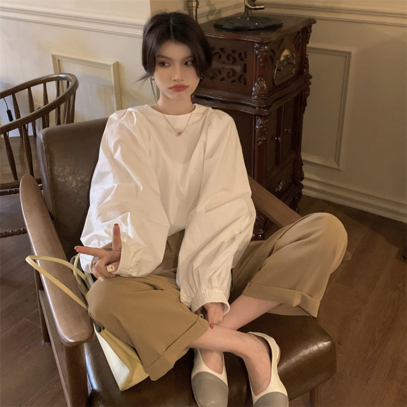 2025フランス式の灯籠の袖のシャツの女性の秋のデザイン感はゆったりしています。|undefined
