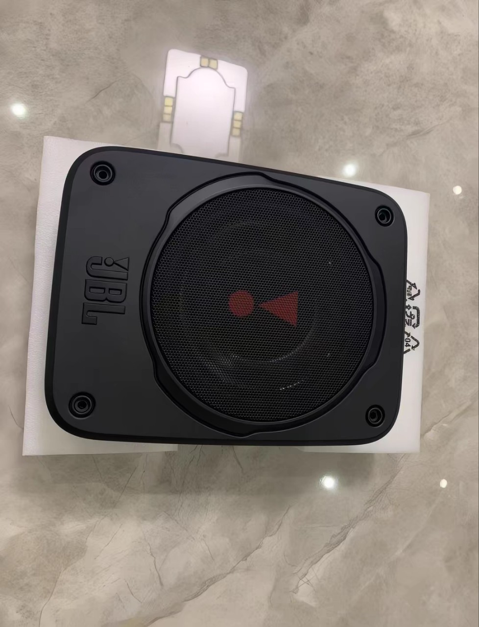 American Harman JBL car audio modification ultra-thin active seat subwoofer BASSPRO LITE