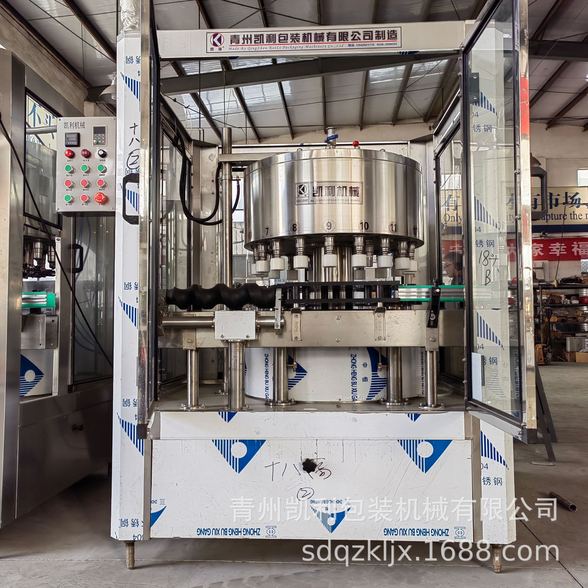 直供全自动液体灌装机 全自动酒水灌装机  灌装机价格 灌装机视频