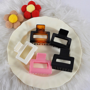 ���sĥɰ����ץ�AŮ���X�װ����l�A��С̖���~�A2025�¿�l���^�