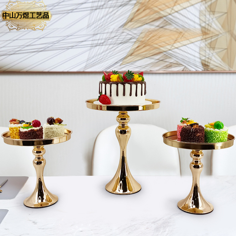 European Iron Metal Cake Stand Creative Fruit Plate Afternoon Tea Snack Tray Candy Plate Wedding Dessert Table