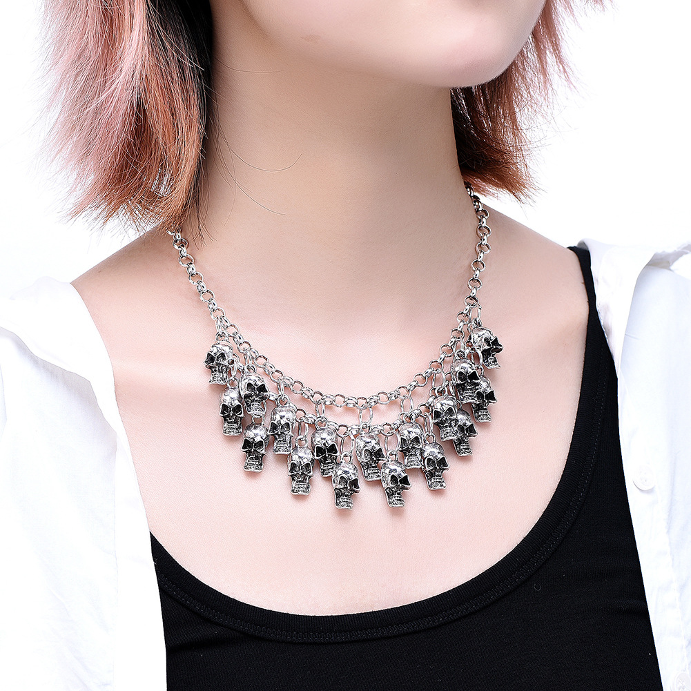 2021 New Exaggerated Hip Hop Halloween Metallic Retro Skull Double Short Necklace