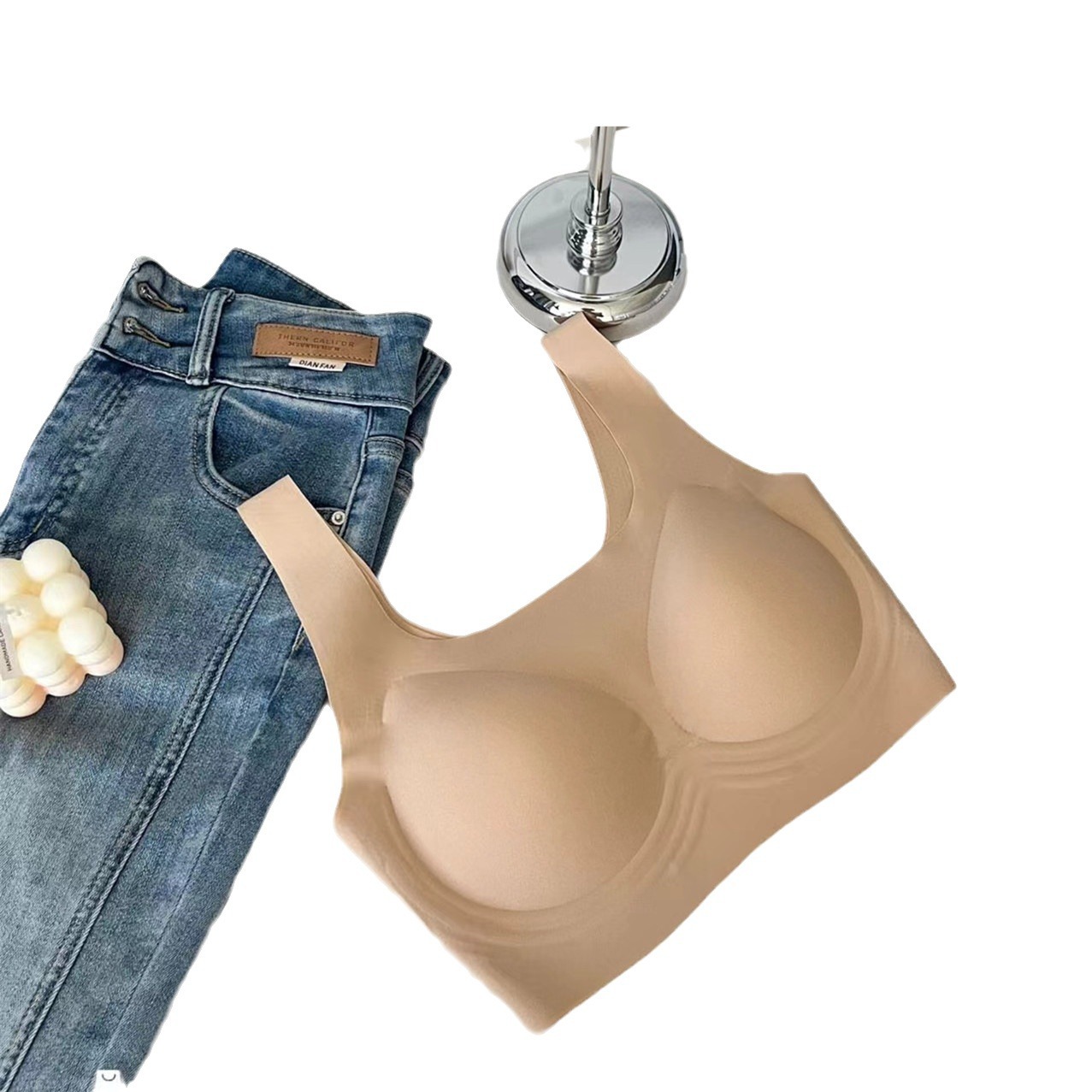Bra blanco T impermeable ultra invisible sin marcas para mujeres delgados pechos grandes para mostrar una pequeña espalda hermosa pechos pequeños para reunir ropa interior grande para mujeres
