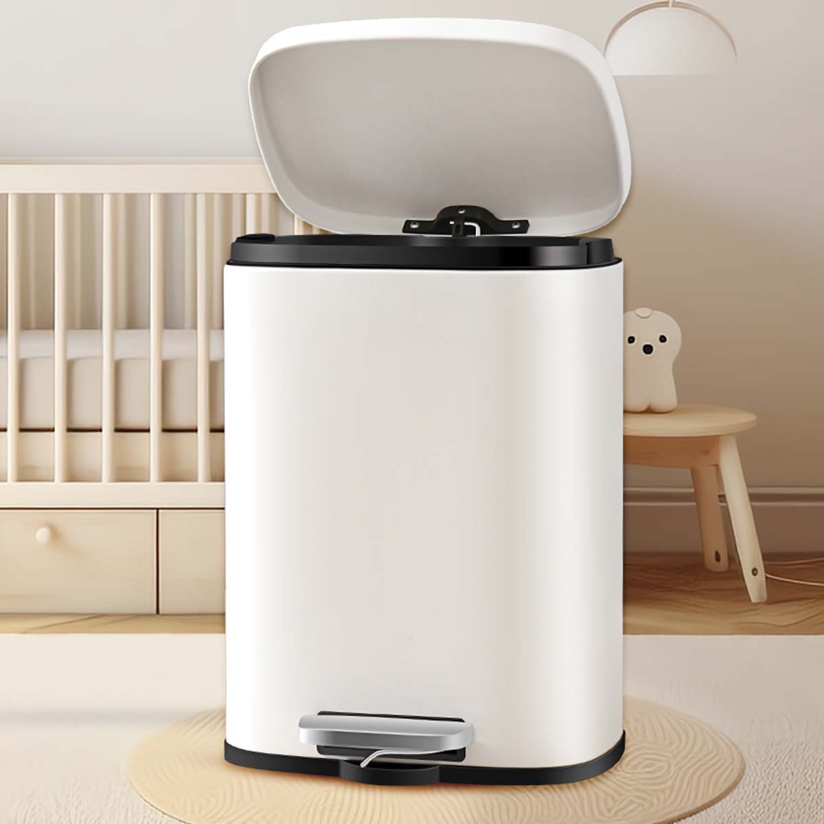 Cubierta fija blanca mate, bote de basura curvo cuadrado, sala de estar, cocina, bote de basura, pie simple, pie, bote de basura