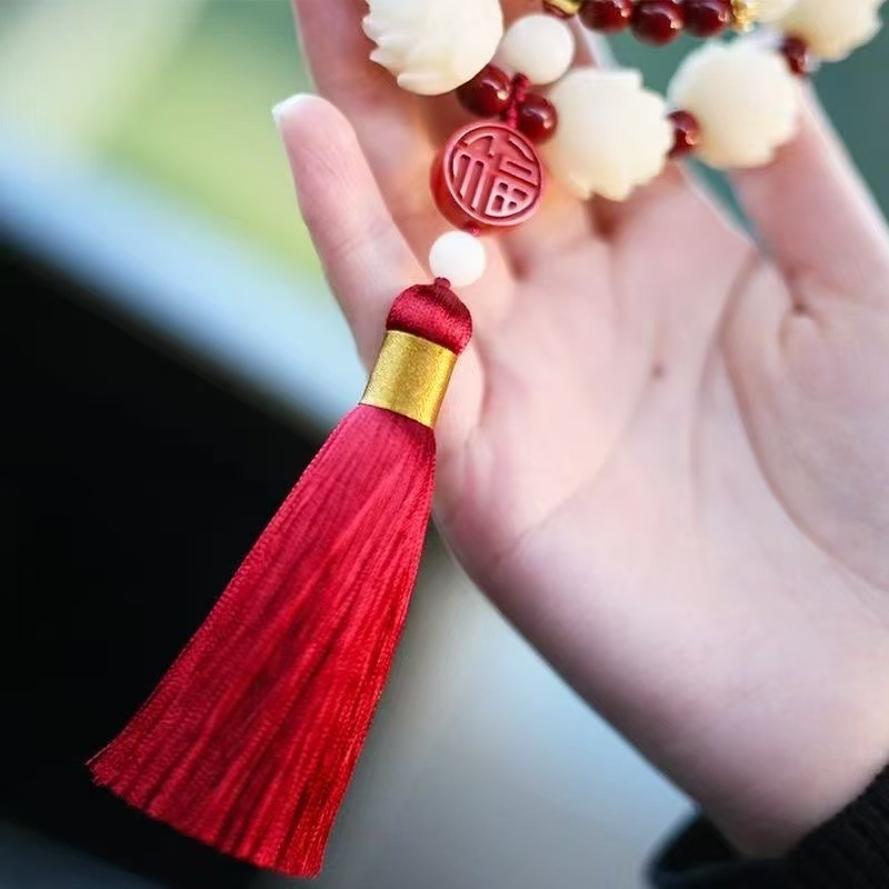 Car Pendant High-End Elegant Men and Women Hanging Decoration Car Interior Accessory Rearview Mirror Ornament Red Pendant Peace