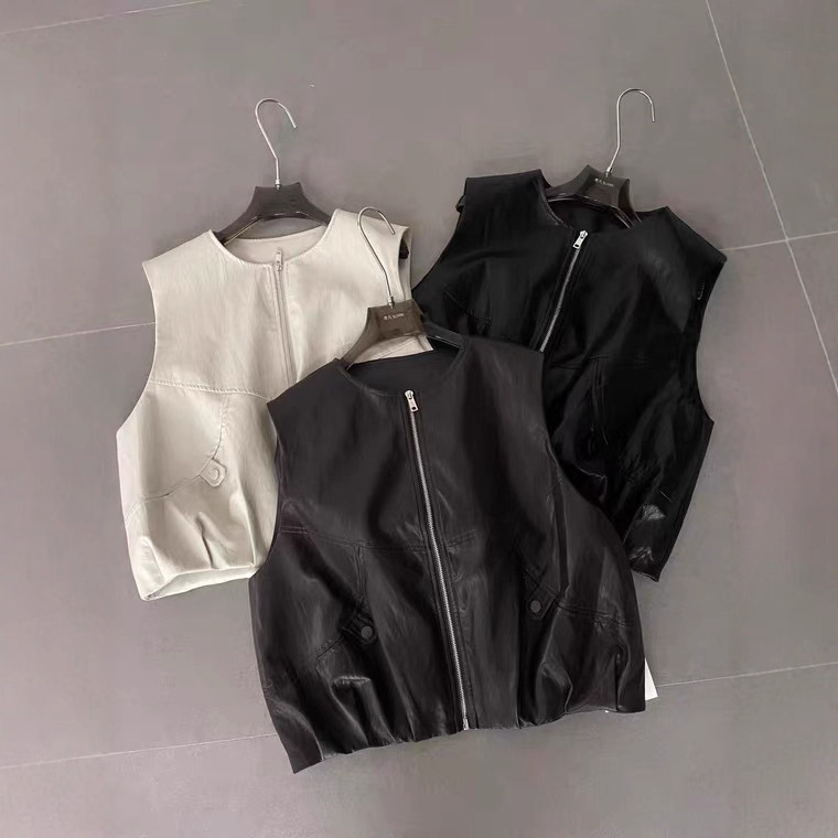2025 Autumn New Korean Fashion Versatile Round Neck Sleeveless Vest Women's Loose Slimming Leather Waistoutwear Jacket Trendy