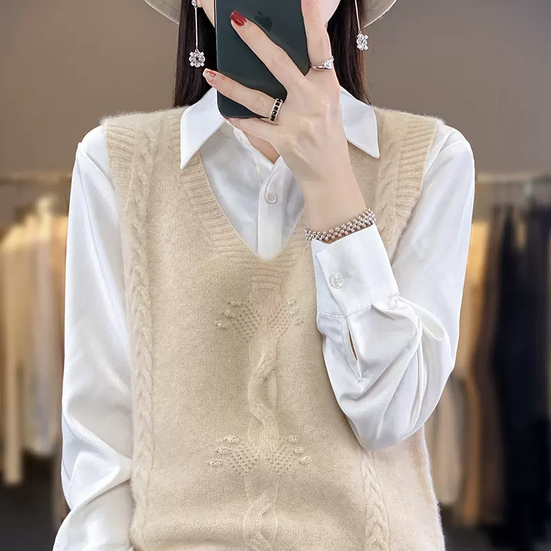 秋冬绞花针织马甲女春秋学院风V领宽松叠穿无袖坎肩宽松毛衣背心