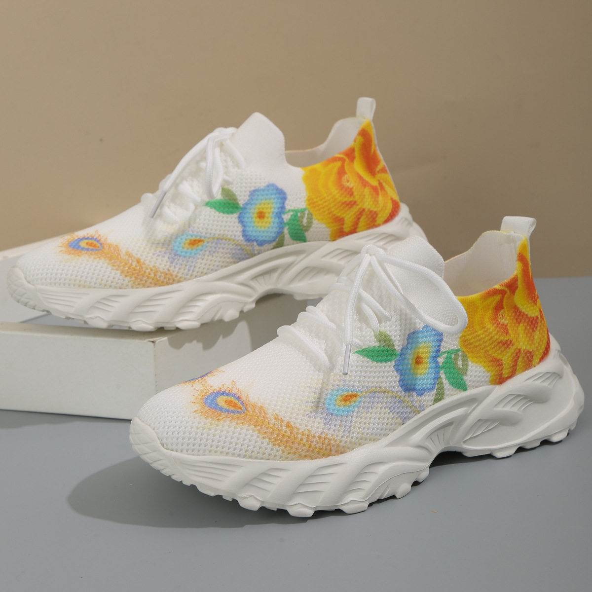 Suole arcobaleno nuovo colore moda femminile con una corrispondenza completa di scarpe sportive casual scarpe da donna in rete_voghion.com