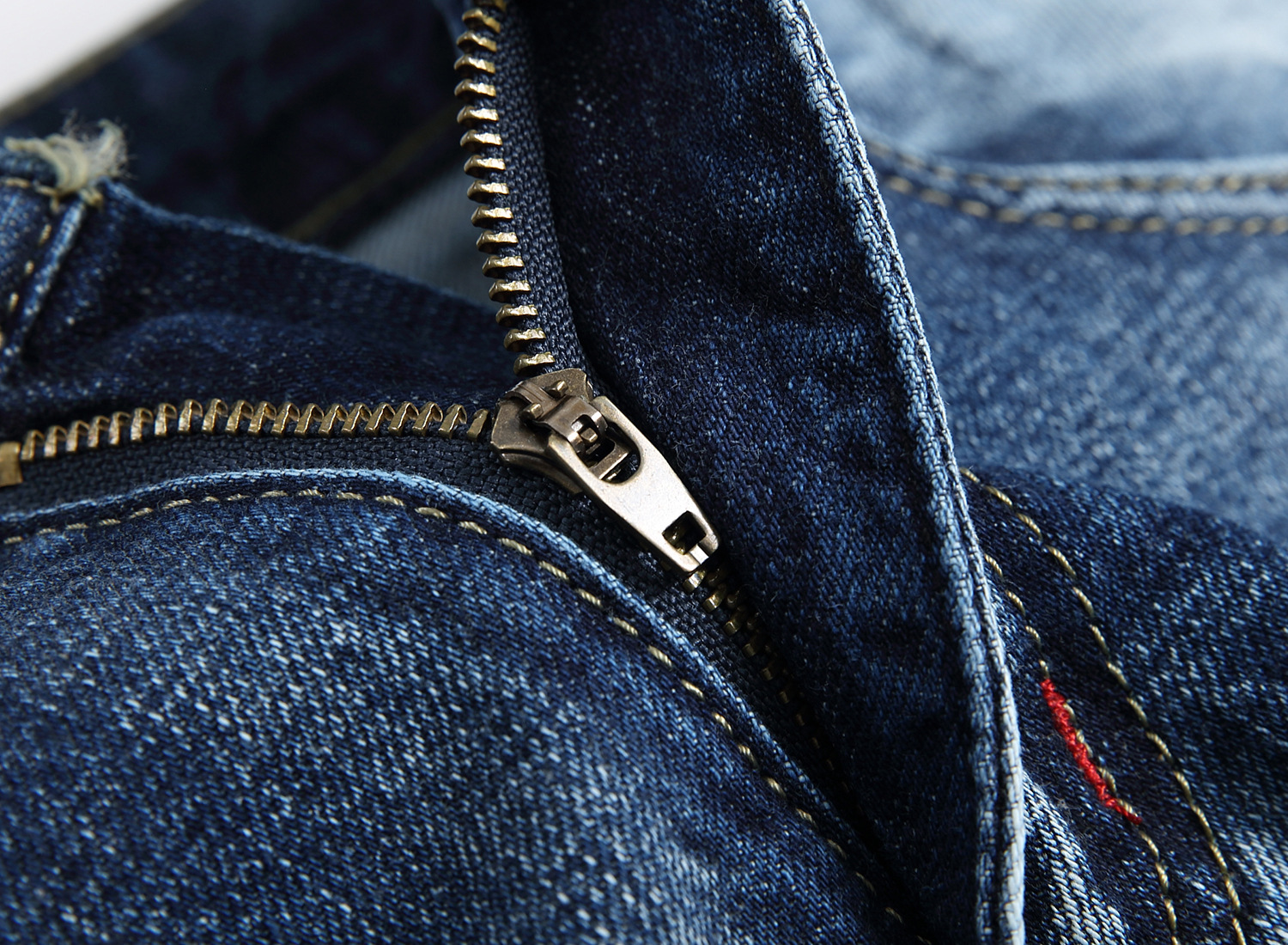 boy Cross-Border Exclusive Foreign Trade Ripped European And American Fashion Slim Fit Trendy Straight Men's Jeans_viptrois.com