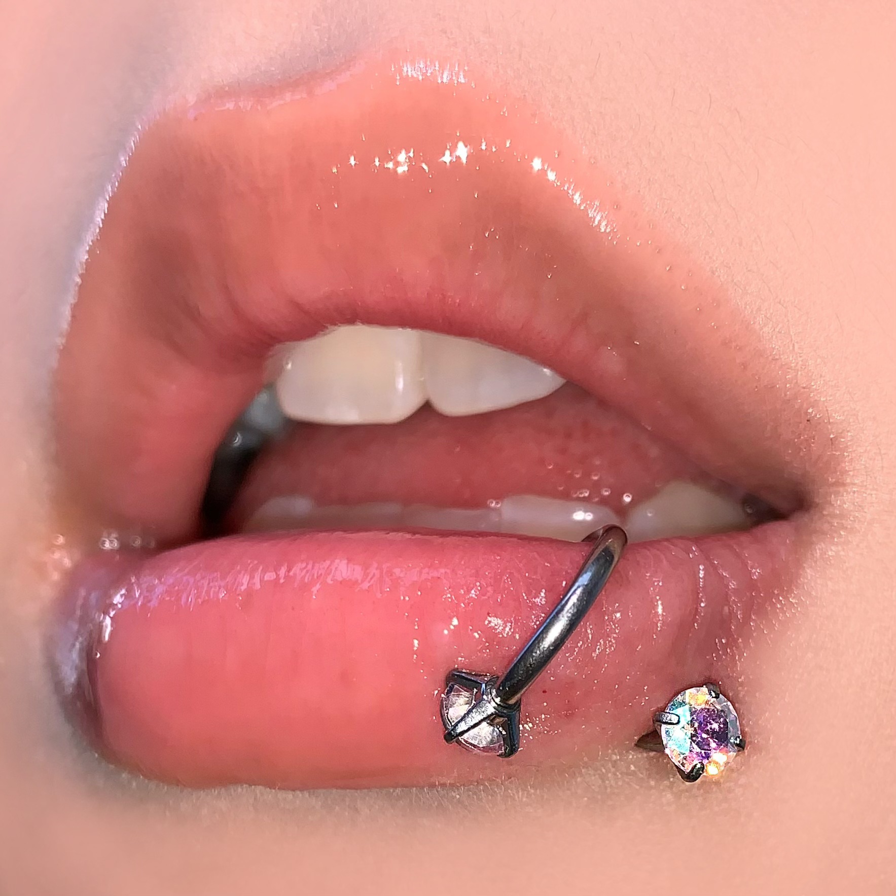 Flash Zircon S-Shaped Lip Ring 12mm Internally Threaded 316L Surgical Steel Lip Hoop Piercing Jewelry for Women Men detail image 14