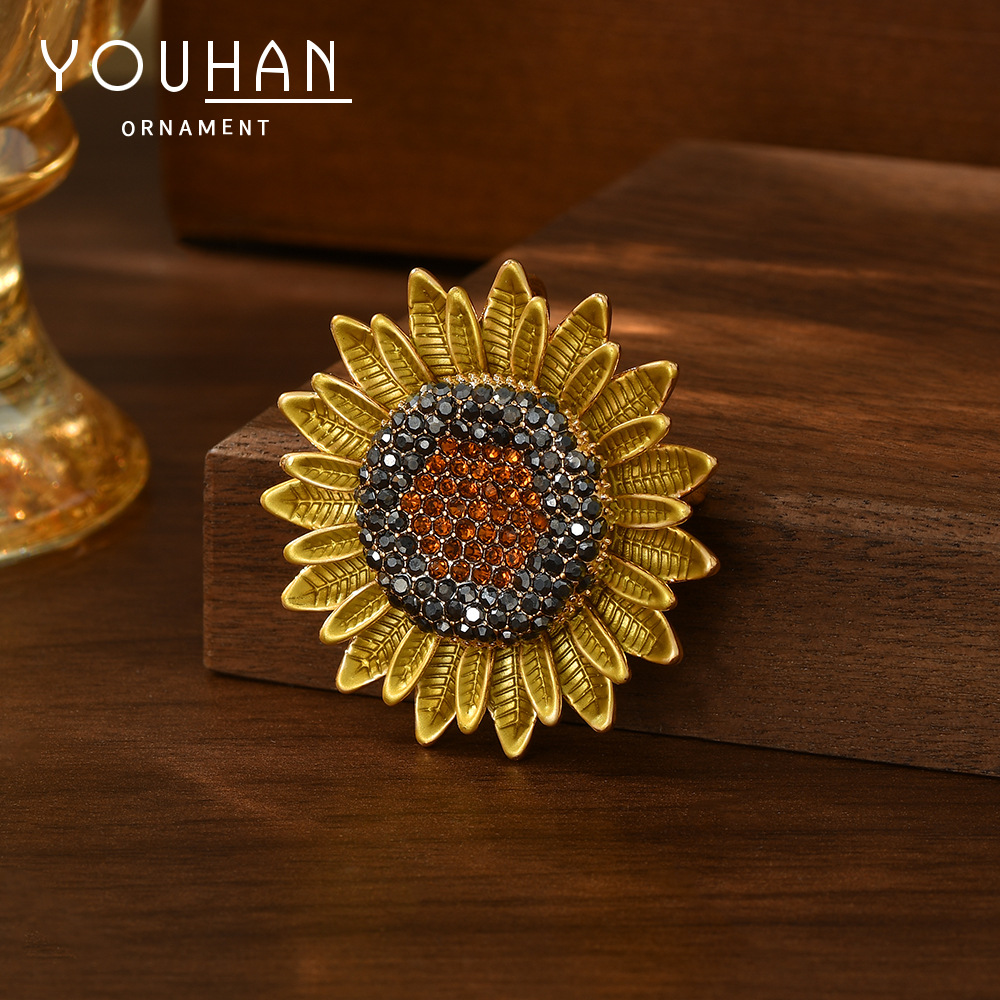Nuevo broche de flores de estilo europeo y americano galvanizado de oro verdadero estilo de moda girasol broche anti-floral de pecho de mujer al por mayor image 1