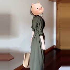 绿色polo衬衫连衣裙子女2025新款早初秋季大方得体绝美巨好看长裙