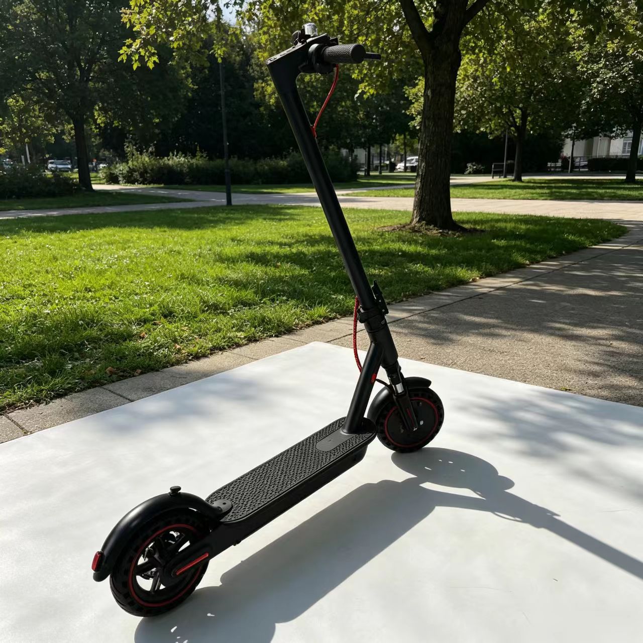 Cross-Border Direct Sales 8.5inch Smart App-Powered High-Power Foldable Mobility Scooter with Shock Absorption Electric Scooter