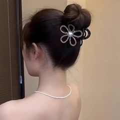 ラインストーン中空フラワーグリッパー 2025 新しいヘアピンハイエンドサメクリップヘアピン夏大型クリップ帽子