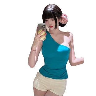 Super White Spice Girl Pure Desire Single Shoulder Inclined Shoulder Design Sense Shoulder Temperament Tight Waist Sleeveless Camisole Top Women