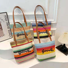 夏の新型手作業刺繍立体花アルファベットラフィー紙編みバッグレジャー海辺リゾート風ビーチバッグ