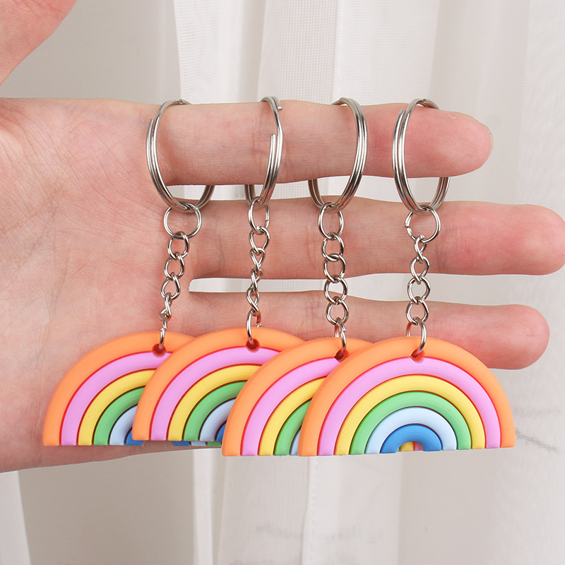 Creativo de siete colores del arco iris llavero colgante Día de San Valentín bolsa de coche llavero adornos pequeño regalo accesorios del arco iris