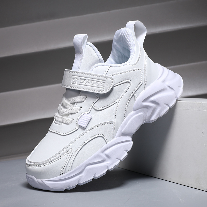 Zapatos para niños 2026 primavera nueva malla transpirable para niños con suela suave ligera para estudiantes de primaria para correr zapatos deportivos para niños