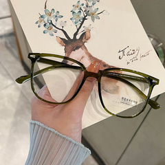 Olive Green Retro Oversized Frame Myopia Glasses with Matte Finish, Suitable for Women—Trendy Anti-Blue Light Eyewear Perfect for Everyday Use