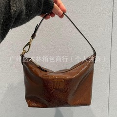 元工場皮新品M高バージョン油ワックス漆面羊皮弁当箱バッグ高級脇下シングルショルダーバッグ通勤バッグ