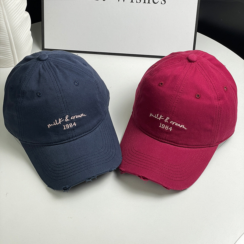 agujero nuevo sombrero de béisbol bordado de letras mujer simple cara pequeña gorra de lengua de goma ancha primavera y verano sombrero de pareja hombre