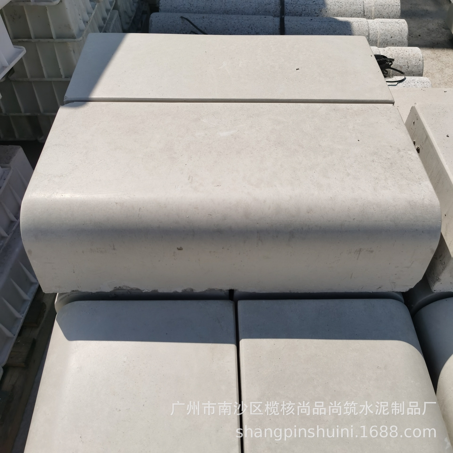 路侧石芝麻灰路缘石平石水泥压条仿花岗岩人行道路侧石厂家中山