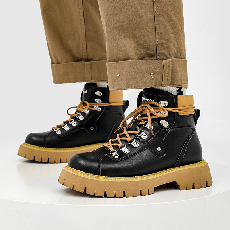 Stivali da motociclista corti e spessi con testa grande, piatti e minimalisti gialli, stile inglese_voghion.com