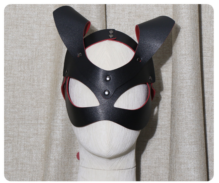Jiuai SM Ghost Face Eye Mask, Black-Red PU Blindfold for Couples — detail image 3