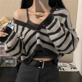 早秋学院盐系穿搭毛衣女2025新款拼色条纹V领韩版气质长袖针织衫