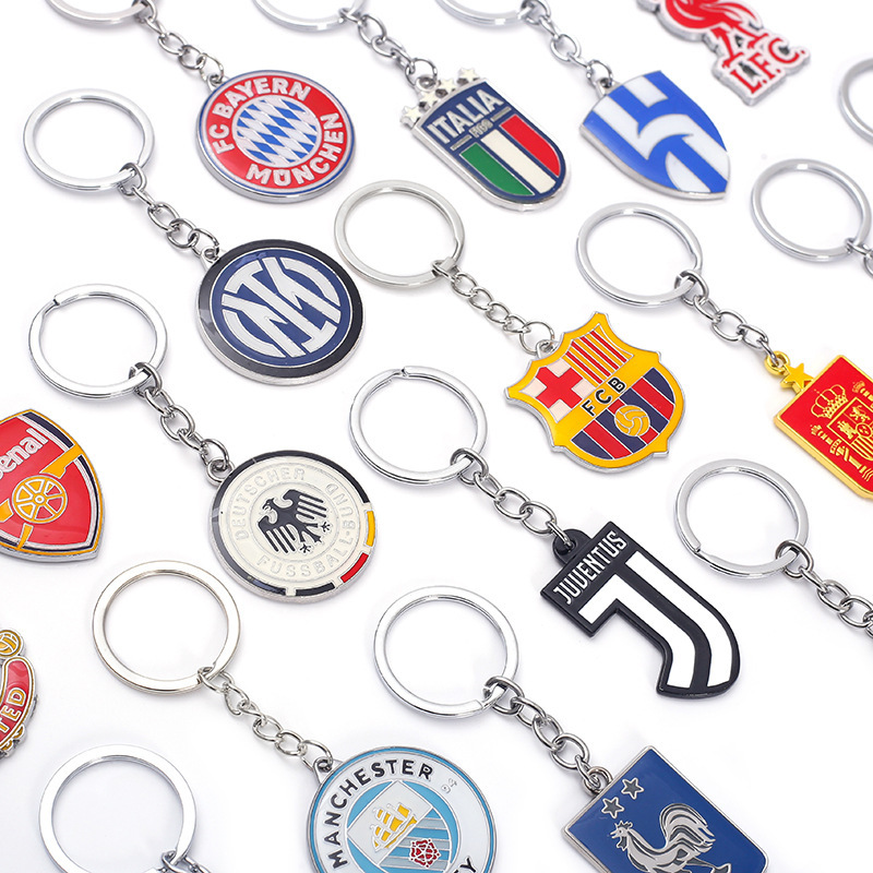 Color Metal Car Keychain National Team Real Madrid Barcelona Fan Supplies Zinc Alloy Hanging Gifts