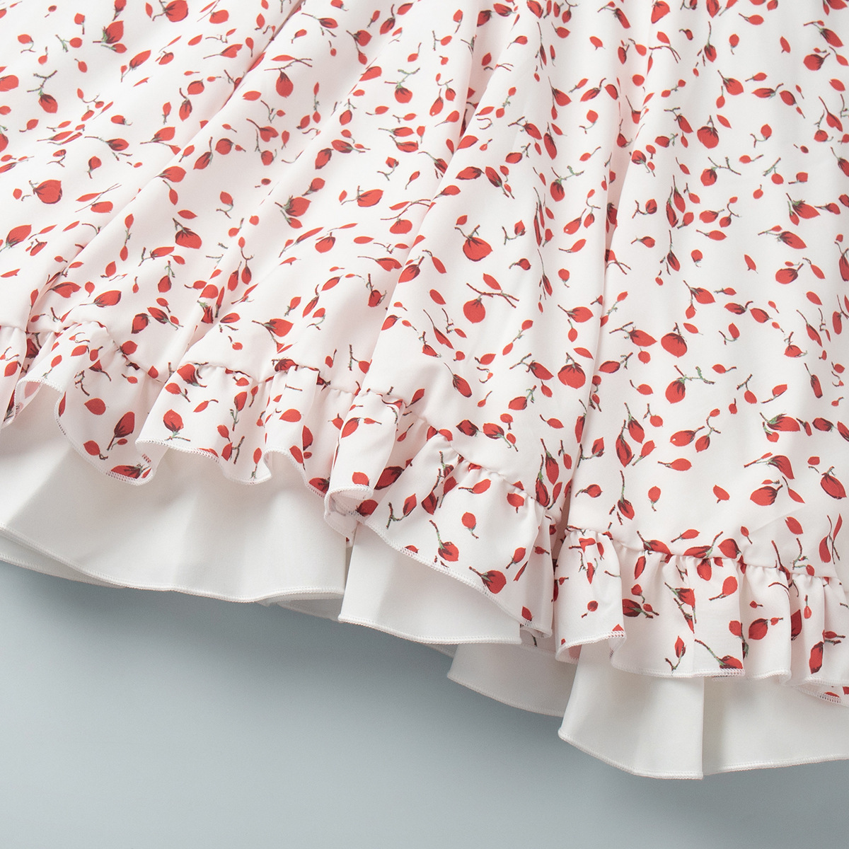 V-neck Printed Dress For Women, European And American Summer New Style, Bubble Sleeve Short Skirt_ecoleips.com
