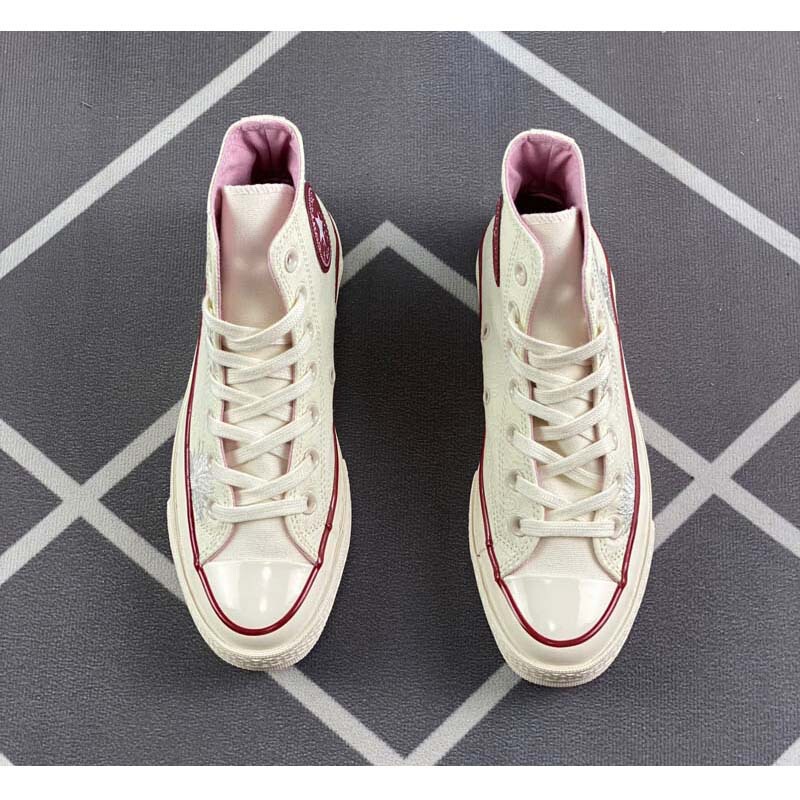 2024 new 1970s floral embroidered creamy-white high-top couple canvas shoes casual sneakers