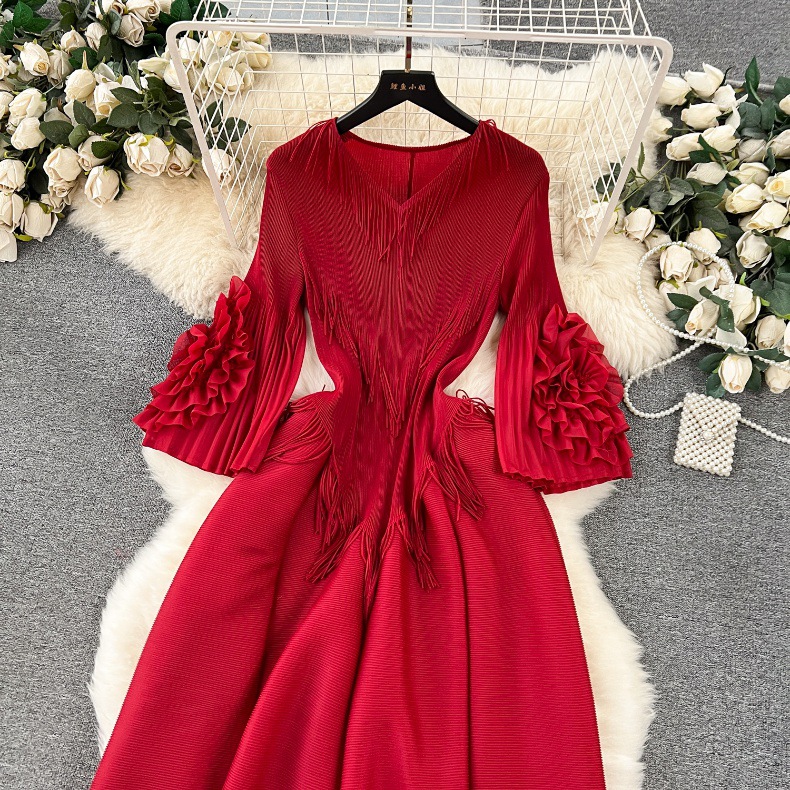 Women's Regular Dress Elegant V Neck Pleated Half Sleeve Solid Color Midi Dress Daily display picture 13