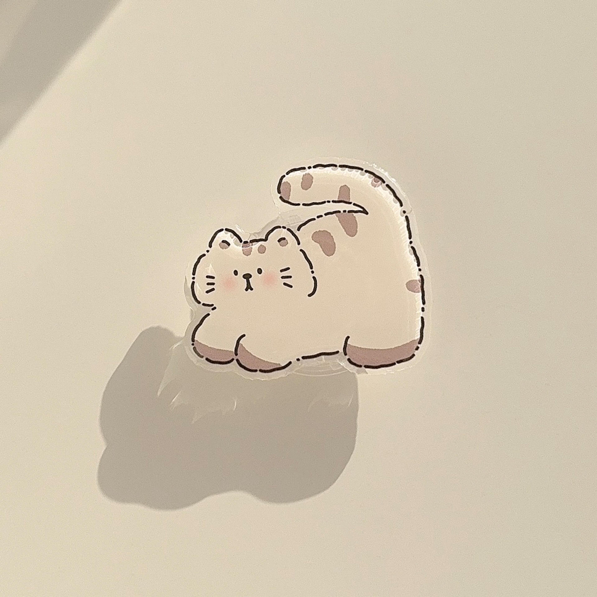 Ins韓風アニメのニャンヌ動物の背中に殻を貼って伸縮します。