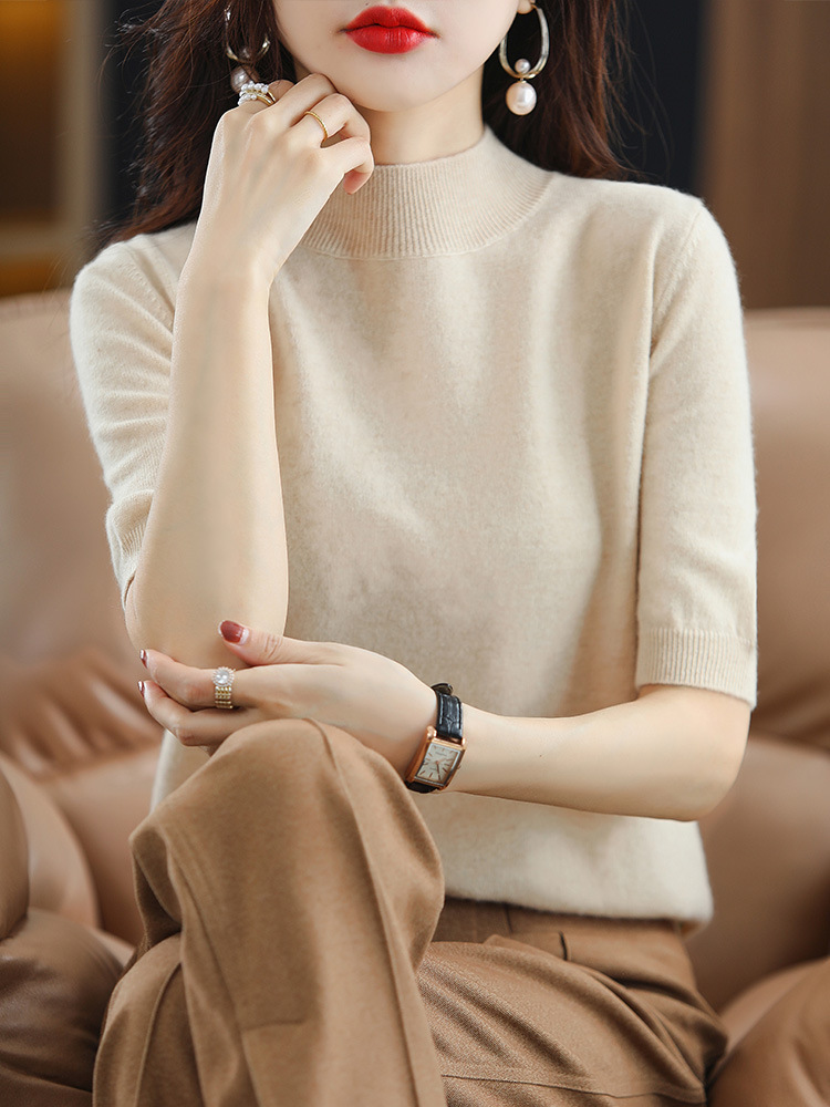Autumn woolen base body-friendly sweater
