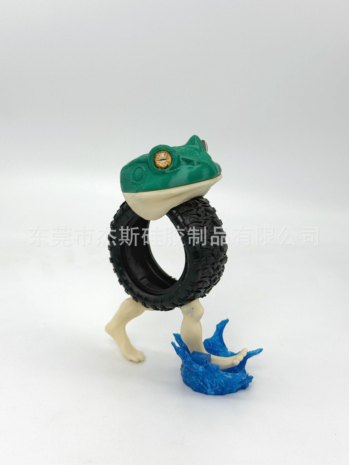 개구리 롤링 타이어