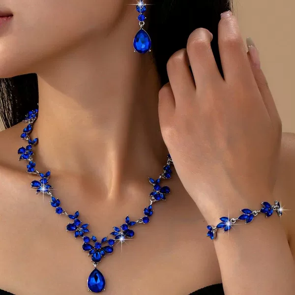 European and American Cross-Border French Light Luxury Luxury Flower Leaf Splicing Necklace Bracelet Earrings Set for Women Elegant Temperament Trend