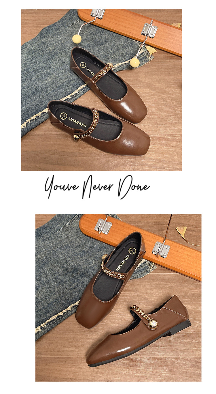 Dames pumps in franse stijl met blokhak en gespsluiting_voghion.com